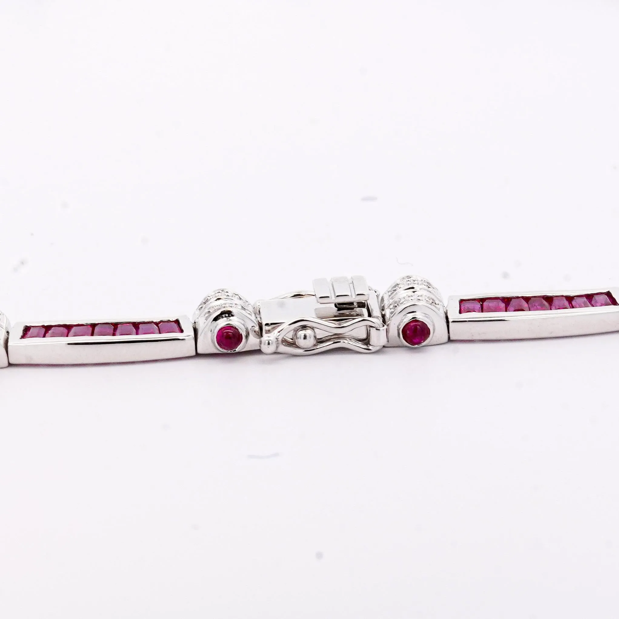 17.3 Carat Ruby and Diamond 18K White Gold Retro Choker Necklace