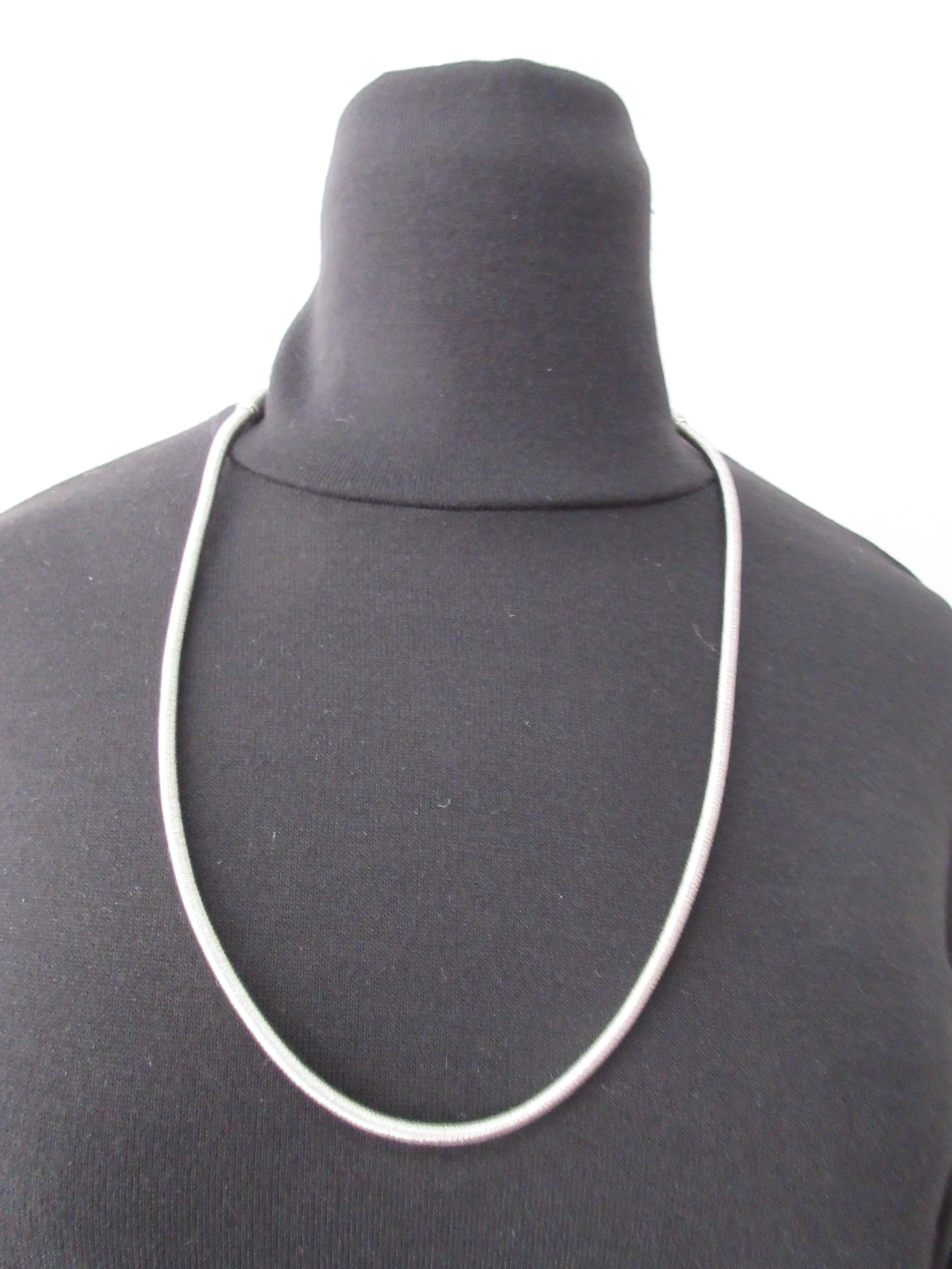 20A31 -Double Magnetic Attaching Necklace