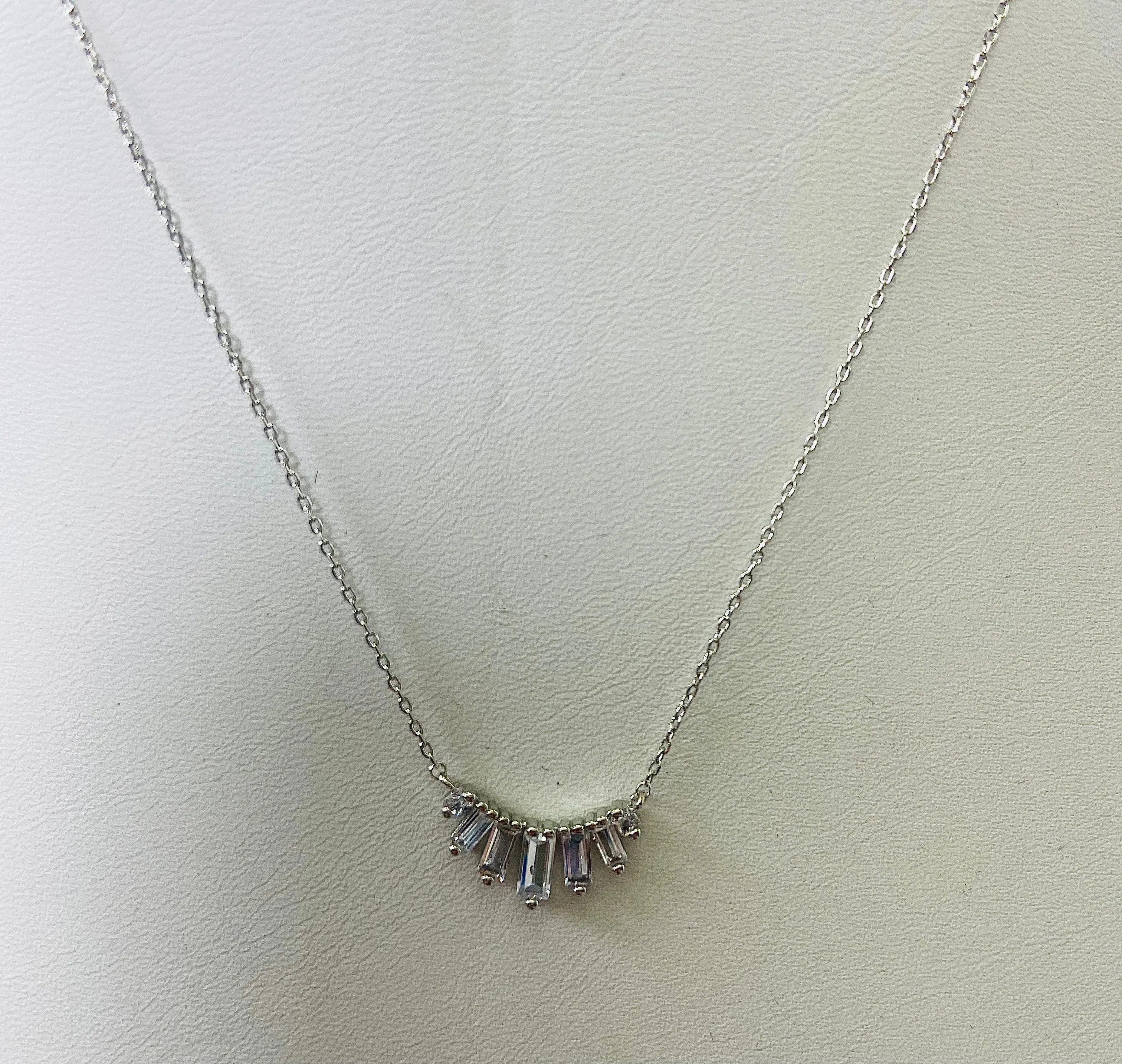 Aero Baguette Pendant Necklace White Gold