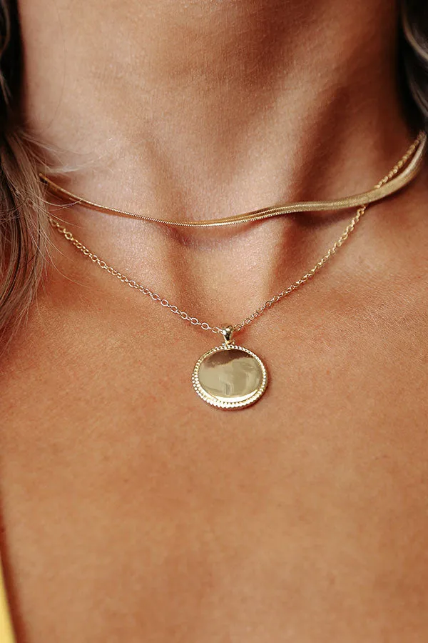 Alamo Kisses Necklace In Gold