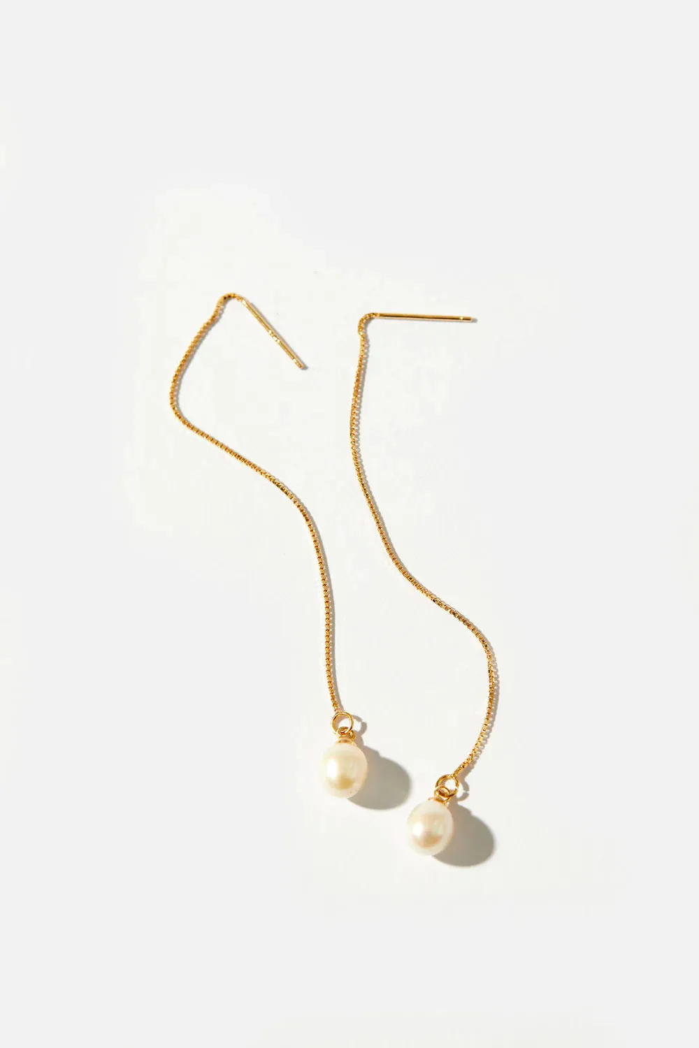 AMELIE GEORGE -  LEAH - MINIMAL FRESHWATER PEARL WEDDING EARRINGS - GOLD