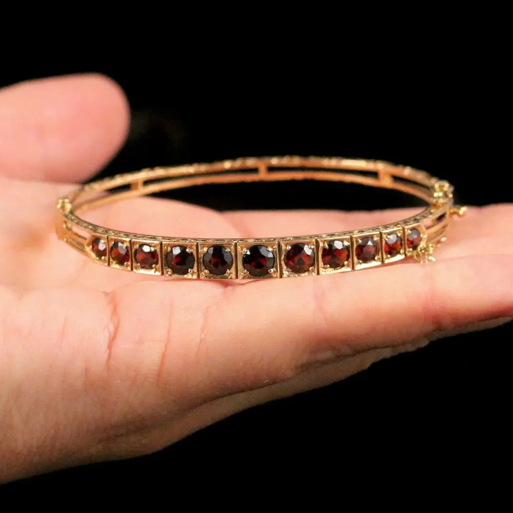 Antique Garnet Gold Bangle Beautiful Engraving 9Ct Gold