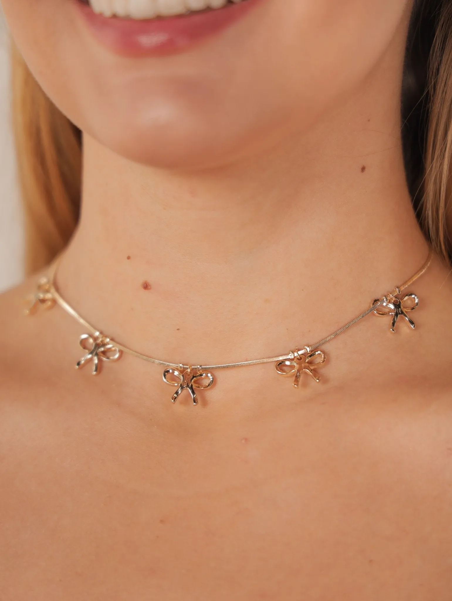 Chain Of Bows Necklace