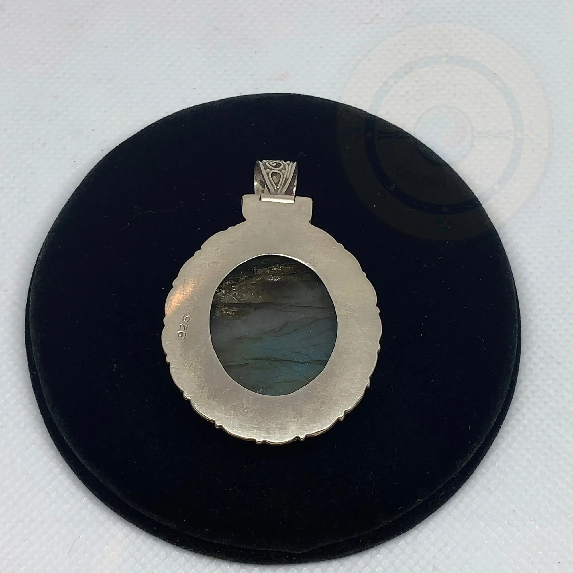 Stunning Blue Flashy Labradorite Pendant Necklace